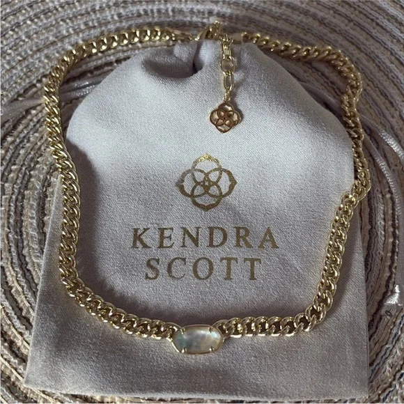 NWT Kendra Scott Gold Necklace - Picture 2 of 5